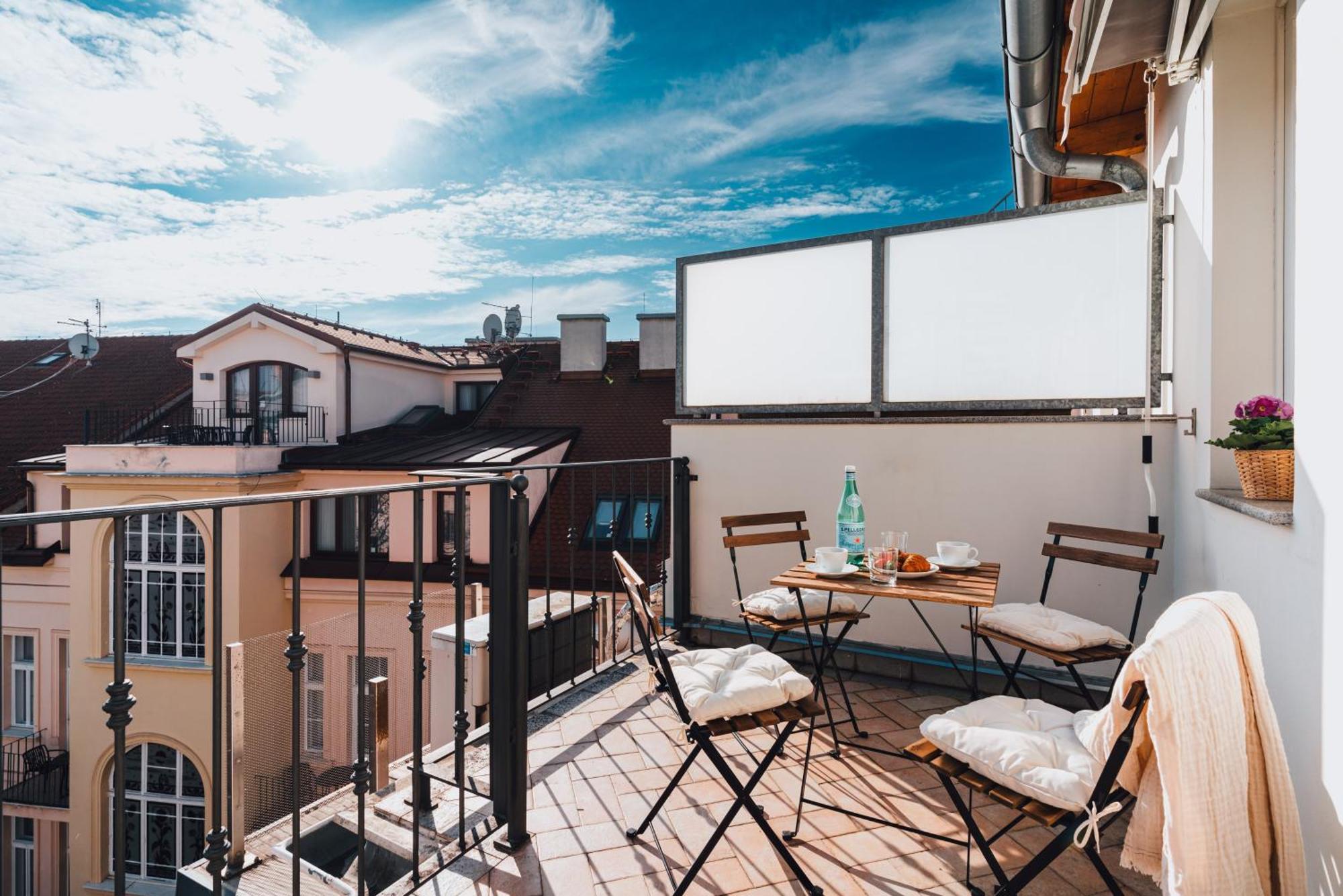 Two-Level Apart With A Terrace Near The Vltava River Πράγα Εξωτερικό φωτογραφία